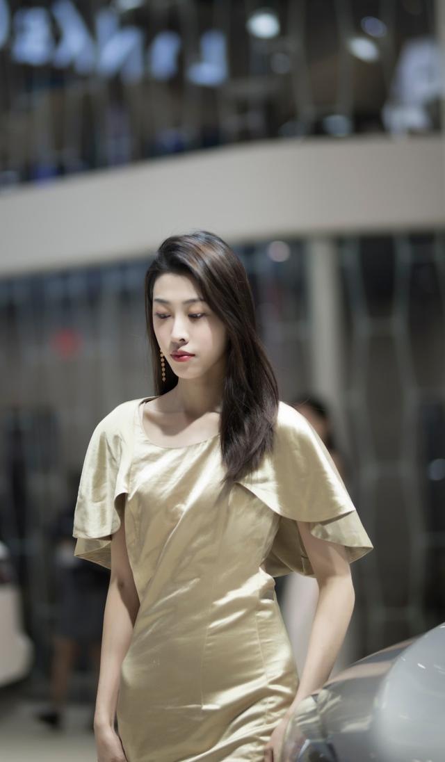 2019年昆明车展随拍的美女模特们（大量照片，有空我会持续更新）