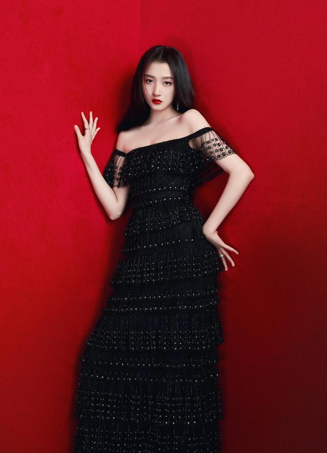 八位美女写真,风姿绰约小天仙,惊鸿一瞥清流溪,有你喜欢的吗?