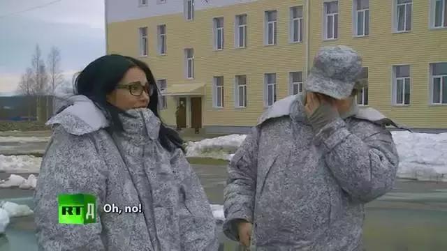 在北极抢救伤员有多难？俄美女军医告诉你，绑绷带也是技术活