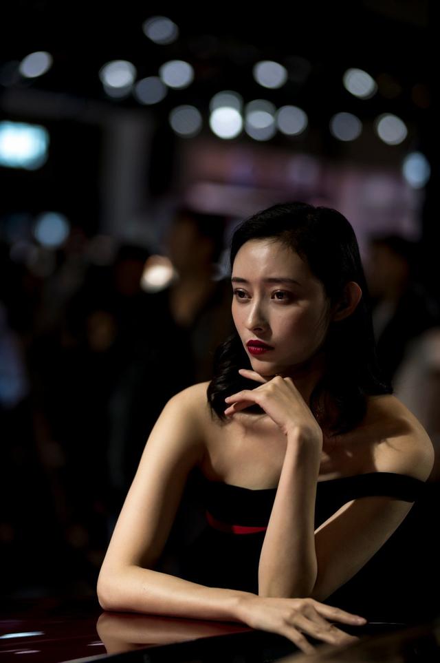 2019年昆明车展随拍的美女模特们（大量照片，有空我会持续更新）