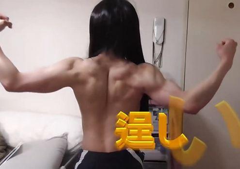 岛国美女直播洗澡,衣服脱下后观众们表示碉堡了,要逆天的节奏