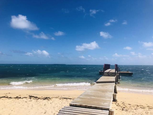 世界上最早看见太阳的国家，女人身材肥胖却有最美丽的脸