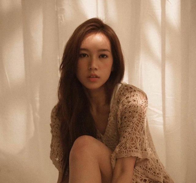 TVB混血女星主动要求加咸猪手戏！自愿被摸臀部，因丑闻事业受阻