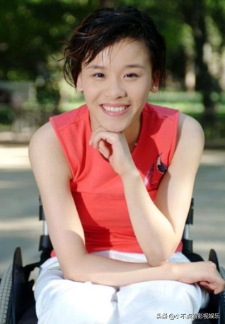 艺术不是脱了衣服就是艺术，“人体模特”汤加丽，一天被搜十万次