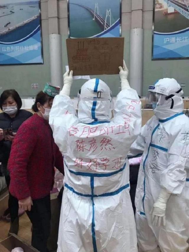 周国红护士:抗疫归来却患癌症,化疗时以泪洗面,仍决定捐献器官