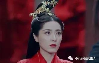 美过章子怡出道多年却一直不火,曾靠全裸照片博关注