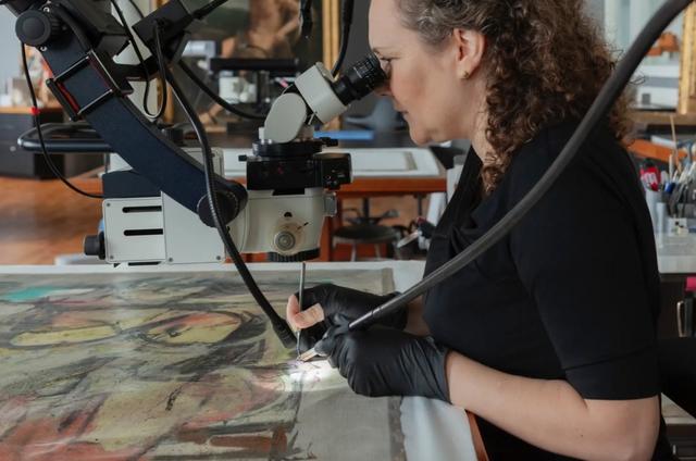 美国普通退休教师,居然是传说雌雄大盗?逍遥半生,到死都没被抓