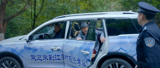 53岁扮少年,41岁装清纯少女,2022最烂10部电影,一部比一部辣眼