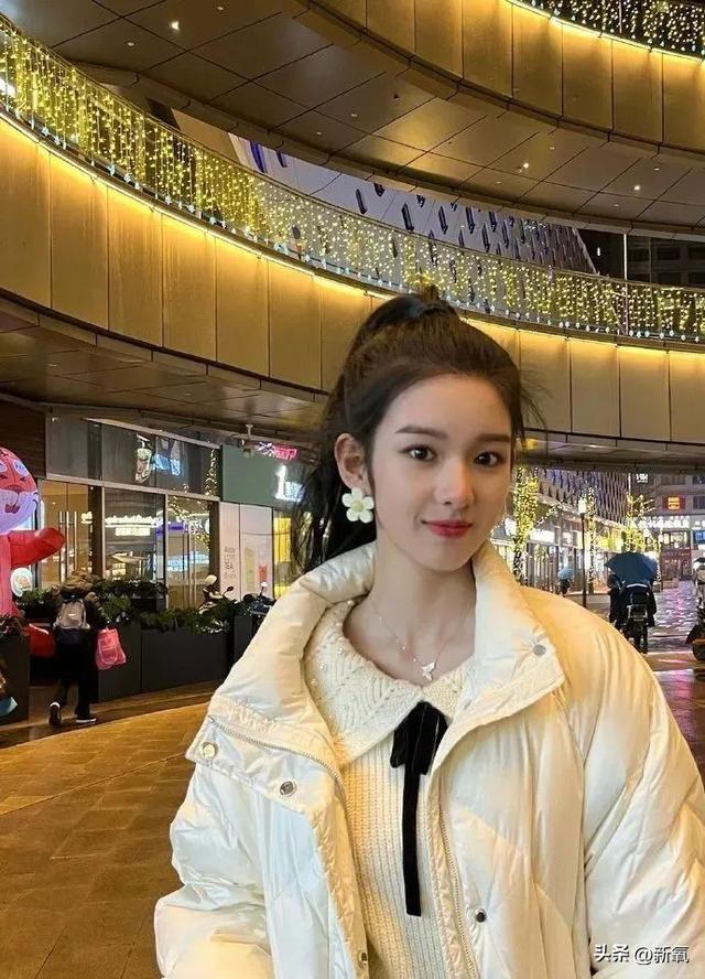 北大校花美少女,从小到大都是女神级人物?