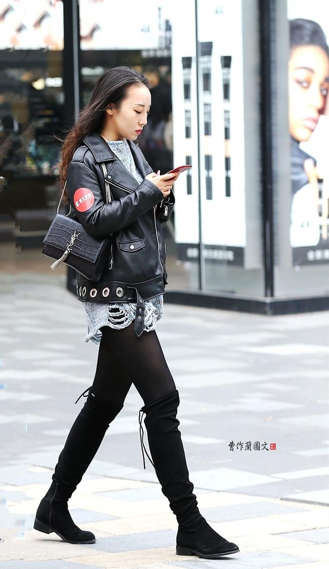 街拍:丝袜美女,穿来穿去还得是黑丝