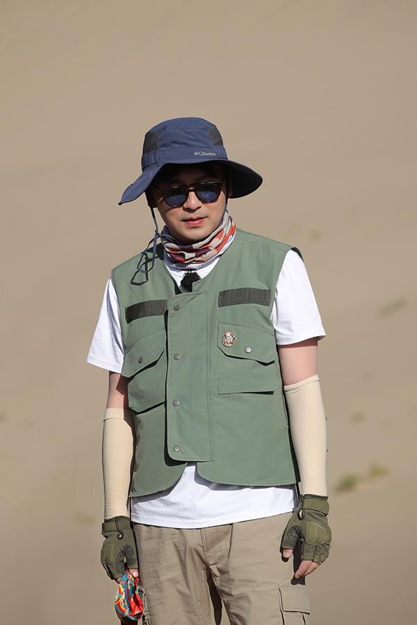 《极限挑战6》沙漠徒步困难重重 成员逆风而行一起拼