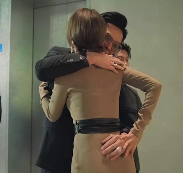 TVB混血女星主动要求加咸猪手戏！自愿被摸臀部，因丑闻事业受阻