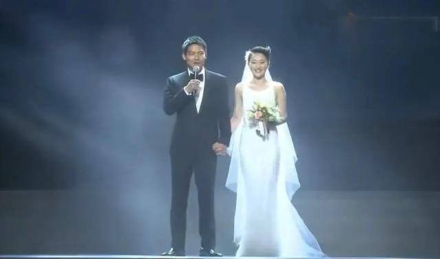 潇洒不羁如周公子,在8段感情里试错,总在错的时间遇到错的人