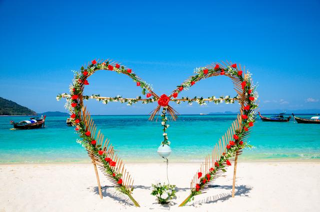 心理学:让男人爱你越来越深,你要学会做一个“善变”的女人