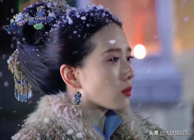 颜值不够就别穿貂了,10位古装美人告诉你啥叫大氅在身,雍容华贵