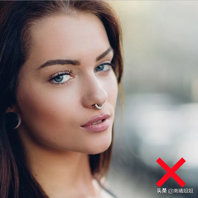脸上这3个部位有“痣”的女人,可别轻易点掉,到老都优雅有气质