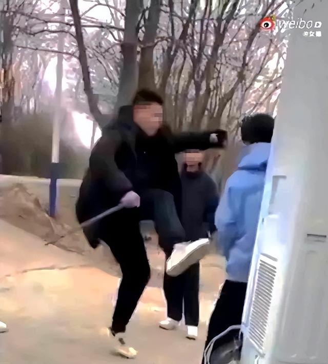 全网怒了！11岁女孩惨遭轮奸，细节曝光：有些人就是禽兽