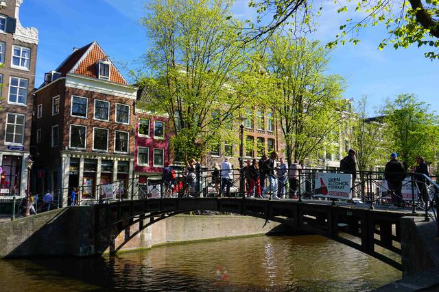 暴走阿姆斯特丹,看“百无禁忌”的“性都”到底是个什么样?