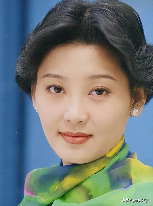 美女大PK,成都和武汉一样盛产女明星,个个都是天仙下凡