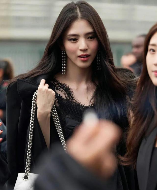 一不小心，我拿捏了刘亦菲的新氛围感