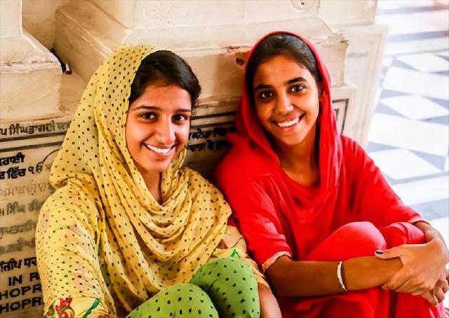 2012年，20岁印度女孩嫁给一中国农民，8年后妹妹嫁给丈夫堂弟