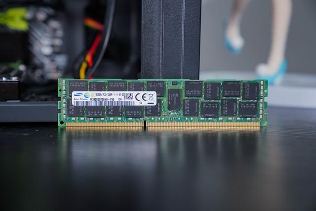 打开PR花了30秒？拼多多旗舰店、全网销量第一的设计师主机再次教我“做人”