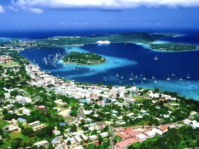 世界上最早看见太阳的国家，女人身材肥胖却有最美丽的脸