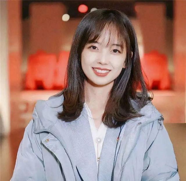 央视10大美女主持人,个个才貌双全,董卿知性,海霞端庄