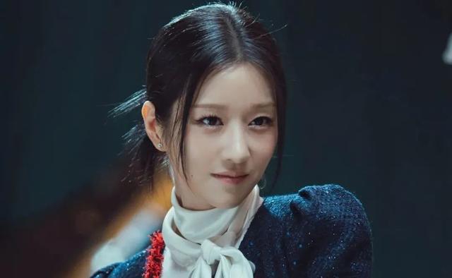 人畜无害的清纯美女,正在悄悄变“坏”?这就叫做真正的蛇竭美人