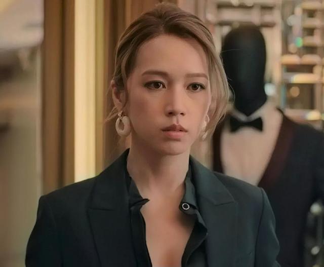 TVB混血女星主动要求加咸猪手戏！自愿被摸臀部，因丑闻事业受阻