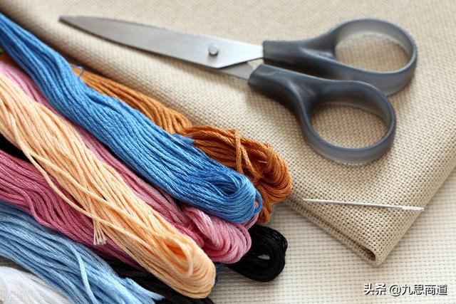 小生意也有大商机，江苏女孩做十字绣，赚取了人生第一桶金