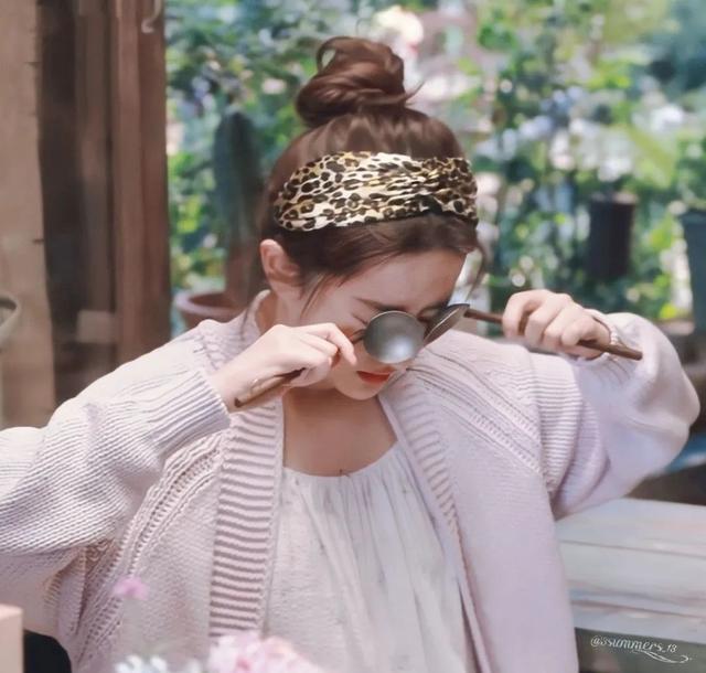 一不小心，我拿捏了刘亦菲的新氛围感