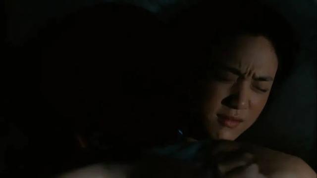 《色,戒》里面,最大胆的并不是被删减的大尺度床戏