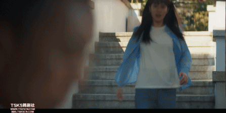 人畜无害的清纯美女,正在悄悄变“坏”?这就叫做真正的蛇竭美人