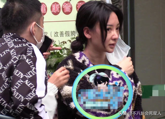 憔悴、浮肿、秃头,10位女星素颜街拍照,让我看见了人间真实