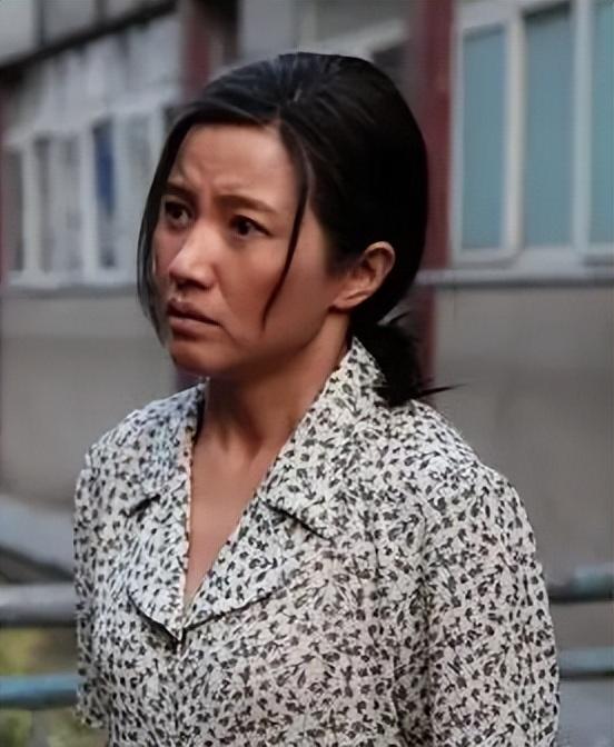 至今未婚的5位内地大龄女星，各有各的苦衷，最大51岁，最小49岁