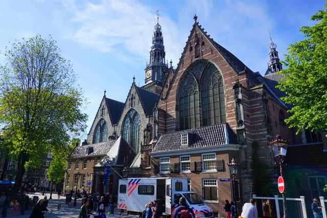 暴走阿姆斯特丹,看“百无禁忌”的“性都”到底是个什么样?