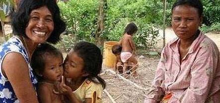 柬埔寨神秘“女人村”自给自足，整个村没有成年男人