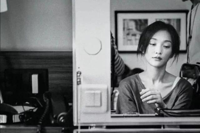 潇洒不羁如周公子,在8段感情里试错,总在错的时间遇到错的人