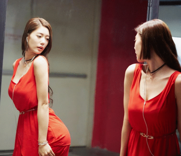 “亚洲第一美女”有多撩人?穿上无痕裤那一刻,男人的眼光太真实