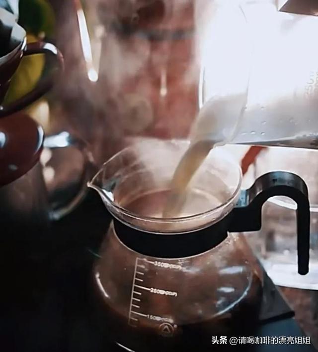 让文人们喜欢的、并纷纷写进书里的“欧蕾咖啡”到底是什么?