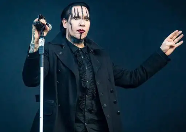 全球最贵脱衣舞娘，身价10个亿，拒绝英王室邀请，一生为美而活