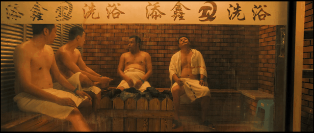 53岁扮少年,41岁装清纯少女,2022最烂10部电影,一部比一部辣眼