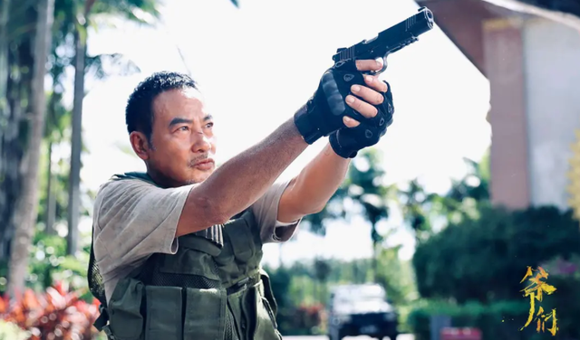 53岁扮少年,41岁装清纯少女,2022最烂10部电影,一部比一部辣眼