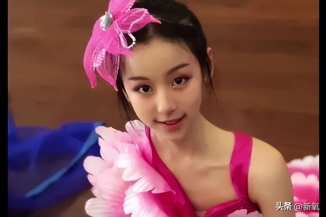 北大校花美少女,从小到大都是女神级人物?