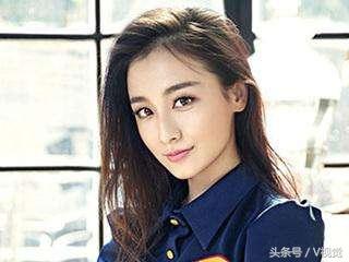 《长在面包树上的女人》中的女演员