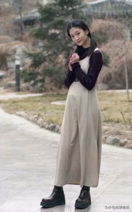 许晴的臀、舒淇的唇、李小冉的胸,这些中年女星性感起来能迷死人