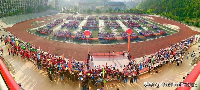 高三女孩全程脱稿演讲燃爆全场，做追光少年，策马杨帆直追相随