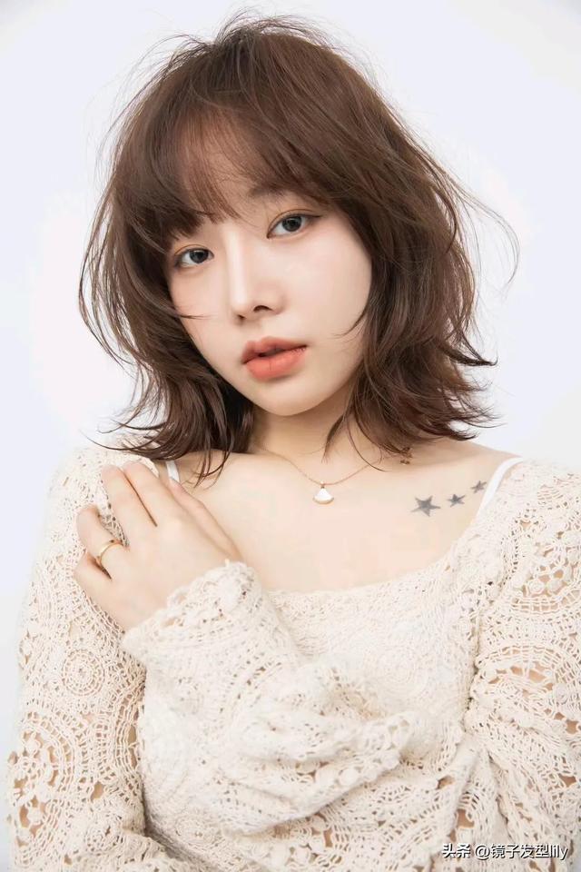 不知如何换发型，可以看看今天这三种方法，让你美到不敢相信