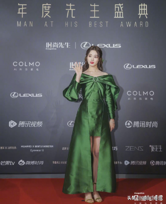 时尚先生红毯暗战，万茜又美又欲，吴宣仪清凉性感，金晨艳压全场